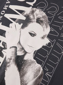 NKFFESI TSWIFT NREG SWEAT UNB SKY ASPHALT