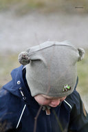 KNYTELUE BOMULL GRØNN M/TRAKTOR