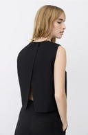 VILANNA S/L BUTTON TOP - BLACK